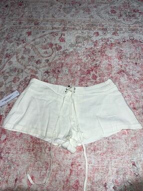 NWT Princess Polly White Lace-Up Casual Shorts